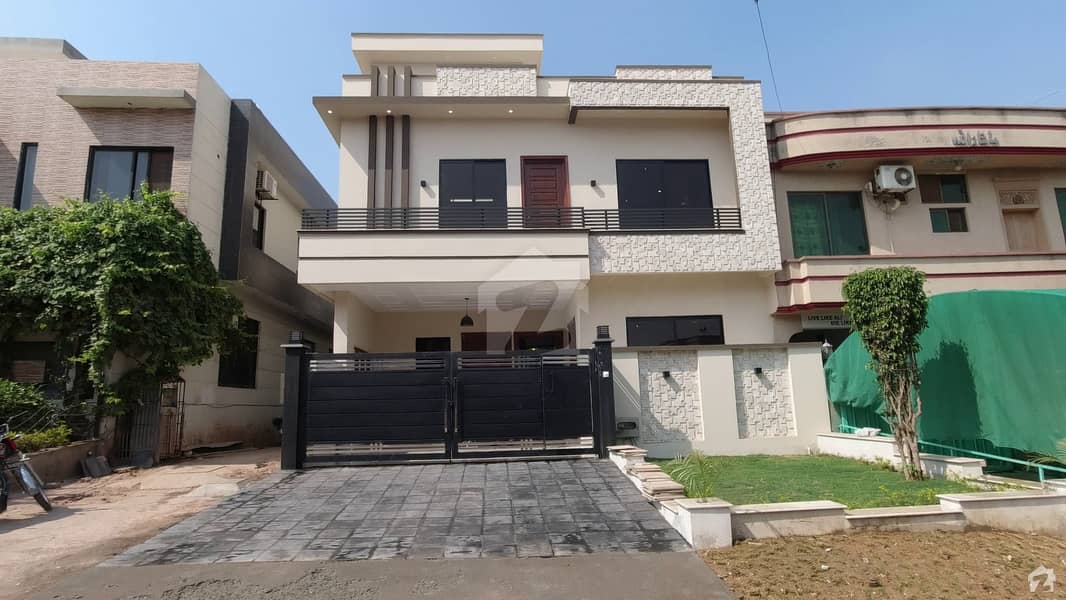 Sun Face 30x60 Brand New Corner House For Sale On Main 70ft Wide Street