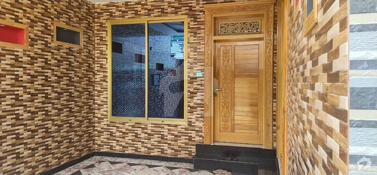 ورسک روڈ پشاور میں 6 کمروں کا 5 مرلہ مکان 2.3 کروڑ میں برائے فروخت۔