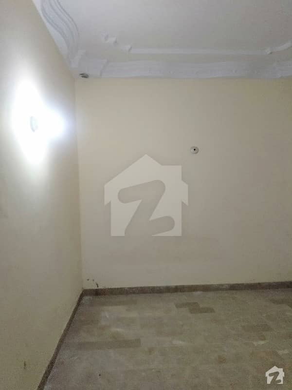 120 Yard 2 Bed Drawing Lounge Without Owner Separate Entrance No Water Issue Plus Boring