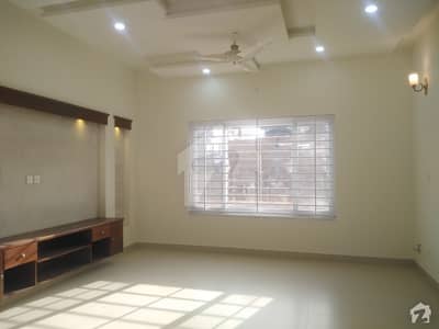 Upper Portion Available For Rent In Very Reasonable Price