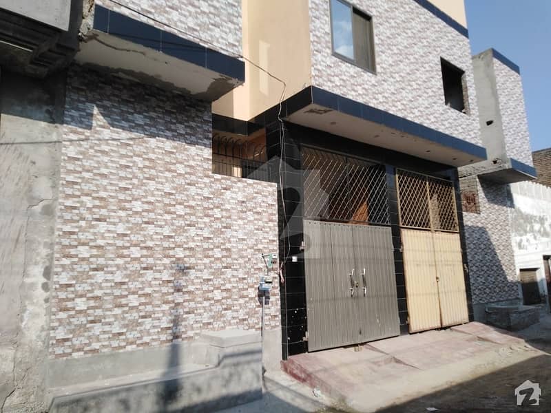 House For Grabs In 6.5 Marla Sargodha