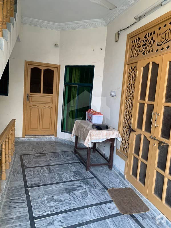 شاہ ولی کالونی واہ میں 7 کمروں کا 11 مرلہ مکان 1.8 کروڑ میں برائے فروخت۔