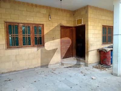 300 Sq Yard Corner House For Sale