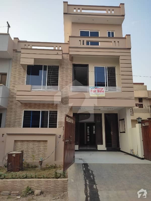 25x40 Brand New House For Sale