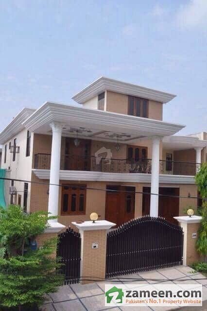 1 Kanal House In A Block Canal View Lahore