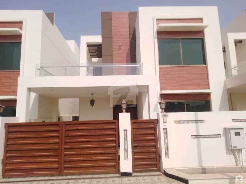 Highly-desirable 9 Marla House Is Available In DHA Defence - Villa Community