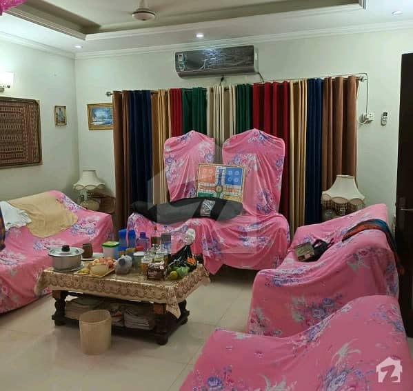 گرین سٹی لاہور میں 4 کمروں کا 10 مرلہ مکان 2.7 کروڑ میں برائے فروخت۔