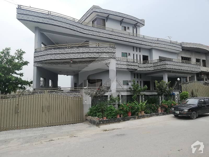 House Of 3600 Square Feet In Jinnah Gardens Is Available