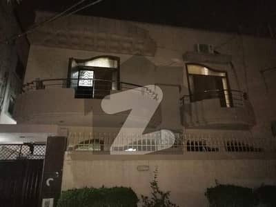 کشمیر روڈ کراچی میں 7 کمروں کا 10 مرلہ مکان 6.75 کروڑ میں برائے فروخت۔