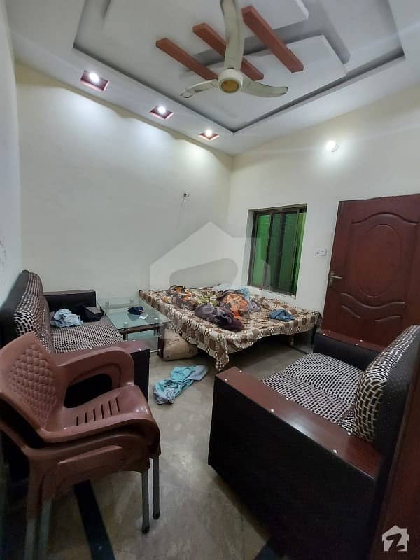 محمود بوٹی لاہور میں 3 کمروں کا 5 مرلہ مکان 85 لاکھ میں برائے فروخت۔
