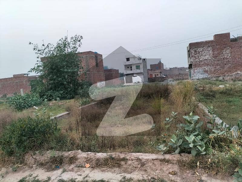 جڑاںوالا روڈ لاہور میں 5 مرلہ رہائشی پلاٹ 25 لاکھ میں برائے فروخت۔