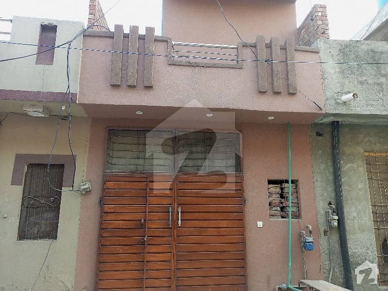 نشتر کالونی لاہور میں 4 کمروں کا 3 مرلہ مکان 28 ہزار میں کرایہ پر دستیاب ہے۔