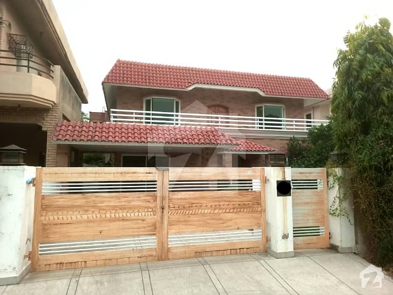1 Kanal Full House Double storey Awesome Location