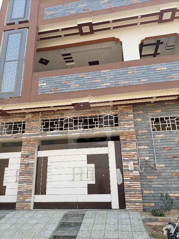 سعد آباد کوآپریٹو ہاؤسنگ سوسائٹی سکیم 33 کراچی میں 5 کمروں کا 8 مرلہ مکان 3.25 کروڑ میں برائے فروخت۔