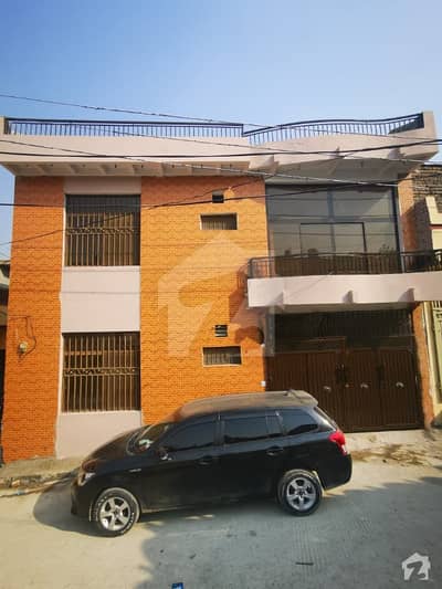 House In Lalazar Colony Sized 900 Square Feet Is Available
