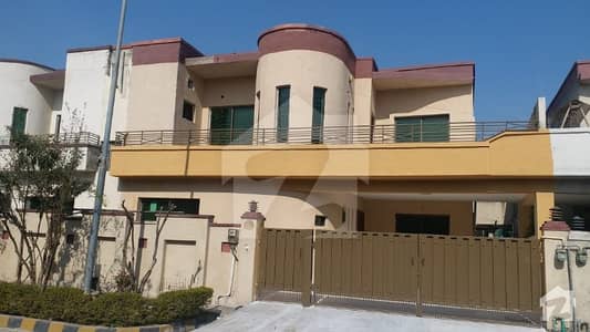 عسکری 14 راولپنڈی میں 4 کمروں کا 10 مرلہ مکان 3.86 کروڑ میں برائے فروخت۔ عسکری 14 راولپنڈی میں 4 کمروں کا 10 مرلہ مکان 3.86 کروڑ میں برائے فروخت۔