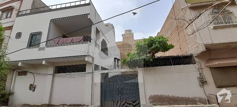 غازی ٹاؤن ملیر کراچی میں 4 کمروں کا 11 مرلہ مکان 2.75 کروڑ میں برائے فروخت۔
