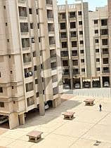 2400 Square Feet Flat Available For Sale In Saima Presidency If You Hurry