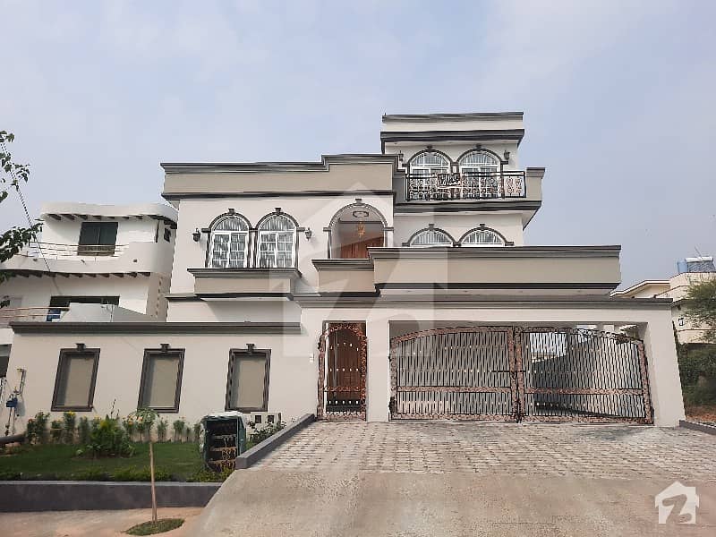 Beautiful Brand New House 50x90 Sun Face 70 Feet Wide Direct Access To Main Double Road Prime Location Available For Sale In G-13