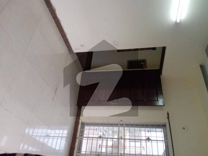 10 Marla Excellent Good Condition Upper Portion House For Rent In Babar Block Bahria Town Lahore