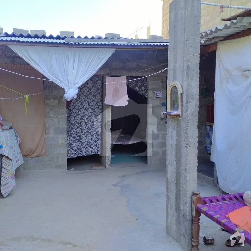 نارتھ ناظم آباد کراچی میں 5 کمروں کا 4 مرلہ  75 لاکھ میں برائے فروخت۔