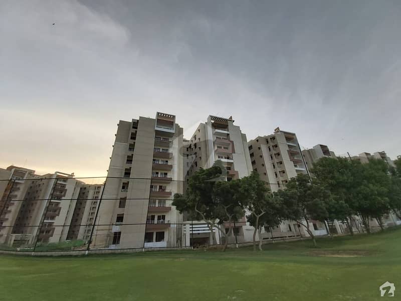 Buy A 4422 Square Yards Flat For Sale In Cantt