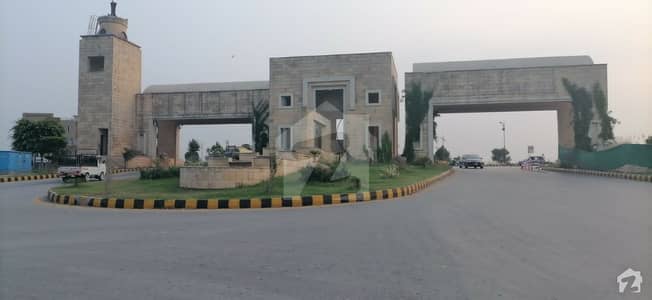In Bahria Town Of Islamabad, A 450 Square Feet House Is Available