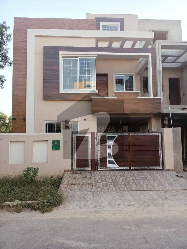 08 Marla Brand New Luxury House Avalaible For Sale In D Ext Block Phase 2 Bahria Orchard Lahore.