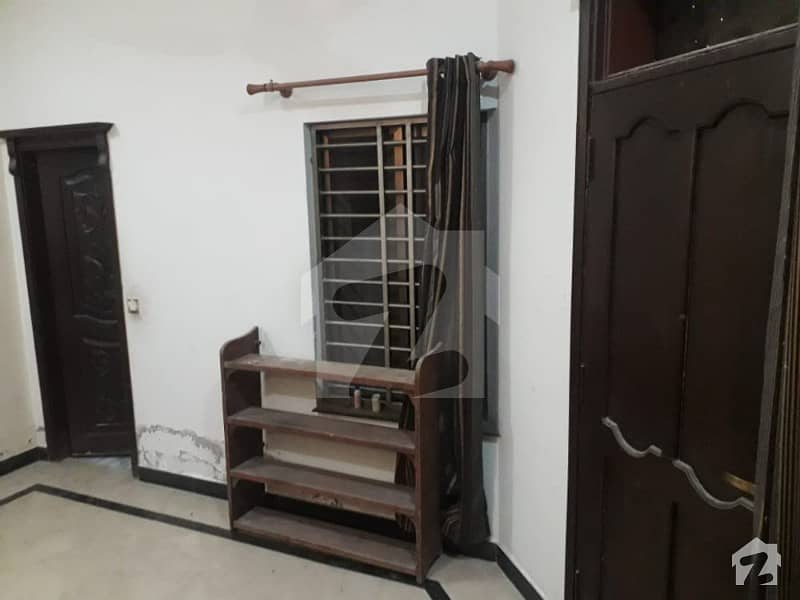 شاہ اللہ دتہ اسلام آباد میں 1 کمرے کا 1 مرلہ کمرہ 7 ہزار میں کرایہ پر دستیاب ہے۔