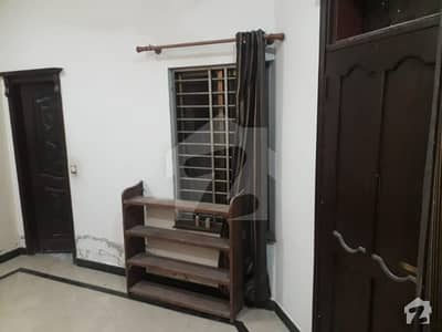 شاہ اللہ دتہ اسلام آباد میں 1 کمرے کا 1 مرلہ کمرہ 8 ہزار میں کرایہ پر دستیاب ہے۔