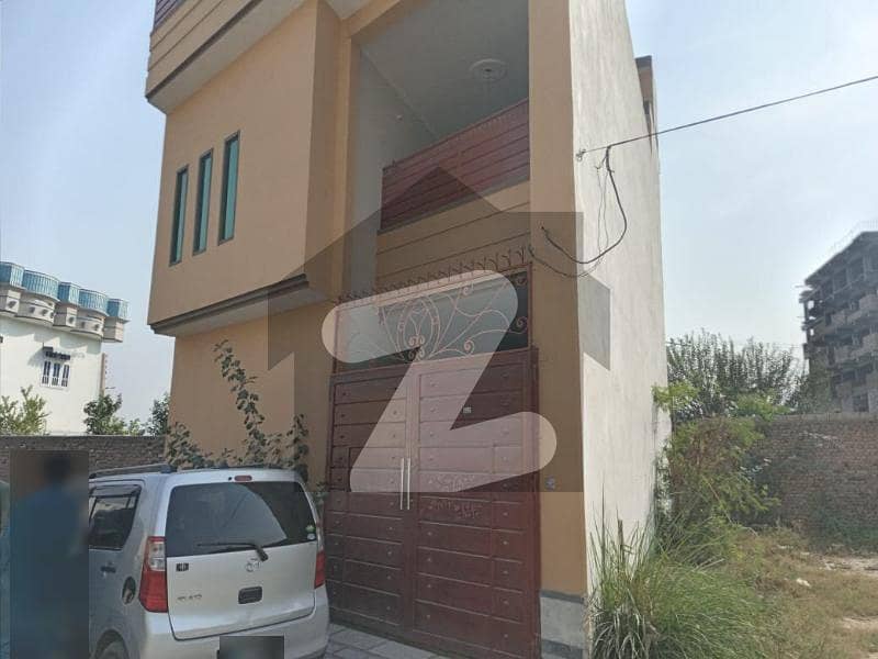 ورسک روڈ پشاور میں 4 کمروں کا 4 مرلہ مکان 1.5 کروڑ میں برائے فروخت۔