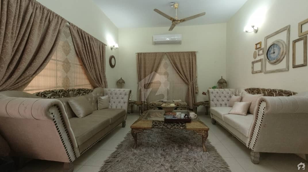 نارتھ ناظم آباد ۔ بلاک آئی نارتھ ناظم آباد کراچی میں 7 کمروں کا 1.2 کنال مکان 7.5 کروڑ میں برائے فروخت۔