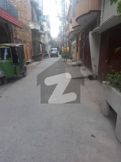 چہ سلطان راولپنڈی میں 4 کمروں کا 4 مرلہ مکان 1.6 کروڑ میں برائے فروخت۔ چہ سلطان راولپنڈی میں 4 کمروں کا 4 مرلہ مکان 1.6 کروڑ میں برائے فروخت۔