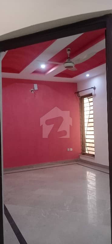 Get A 2700 Square Feet House For Rent In G-15/3