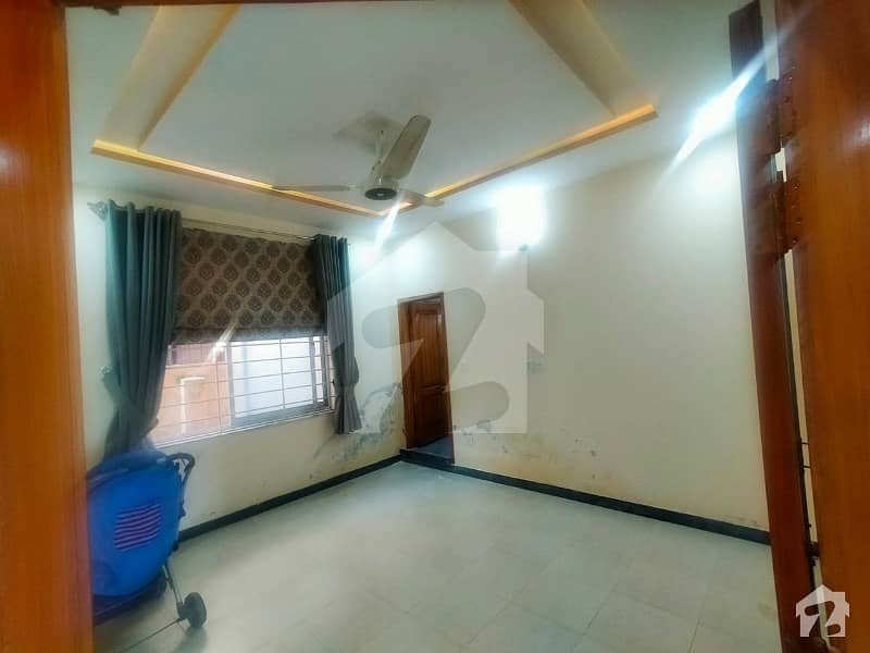 Buy A 900 Square Feet House For Rent In D-12