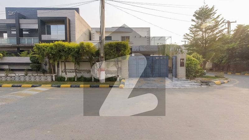 Well - Constructed House Available For Sale In I E P Engineers Town - Sector B