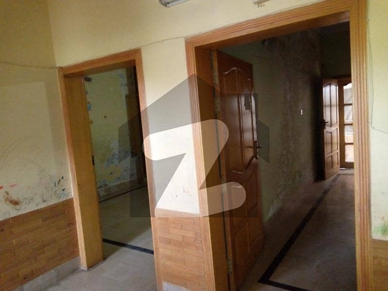 چٹھہ بختاور اسلام آباد میں 2 کمروں کا 3 مرلہ فلیٹ 18 ہزار میں کرایہ پر دستیاب ہے۔