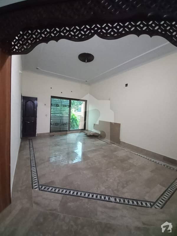 2250 Square Feet House Available For Rent In Allama Iqbal Town - Ravi Block Near Karim Market Chips & Marble