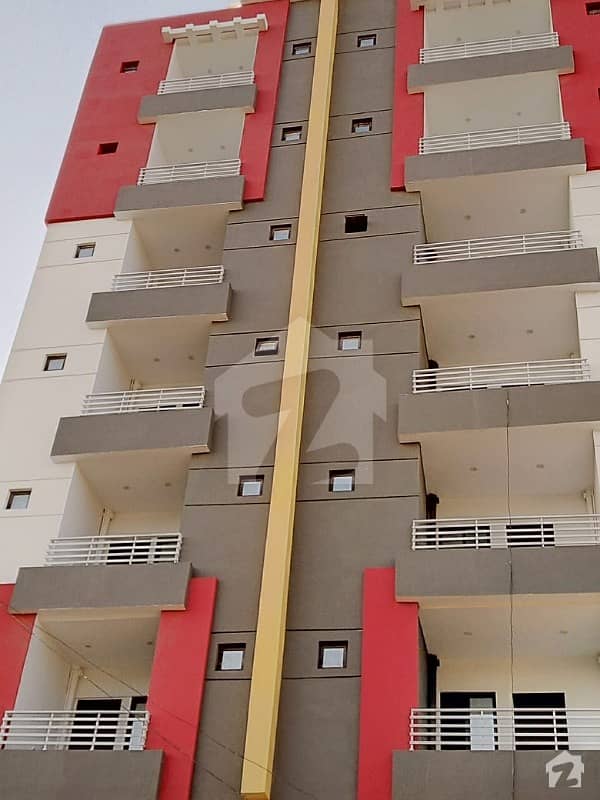رین بو ٹاورز اینڈ شاپنگ مال گلشنِ معمار گداپ ٹاؤن کراچی میں 0.44 مرلہ دکان 15 ہزار میں کرایہ پر دستیاب ہے۔