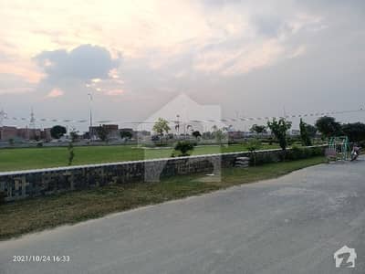2 Kanal Plot For Sale in Faisal Town 2 Canal Road Faisalabad