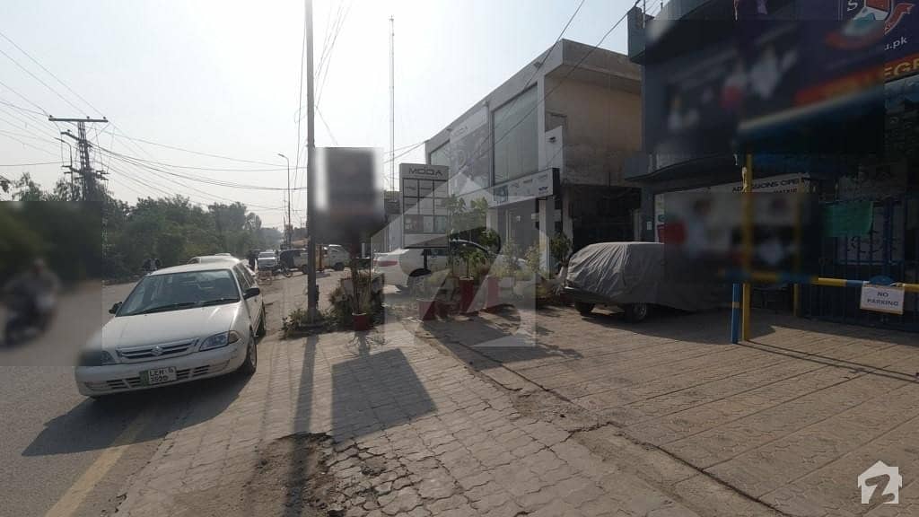 Good 1 Kanal Building For Sale In College Road