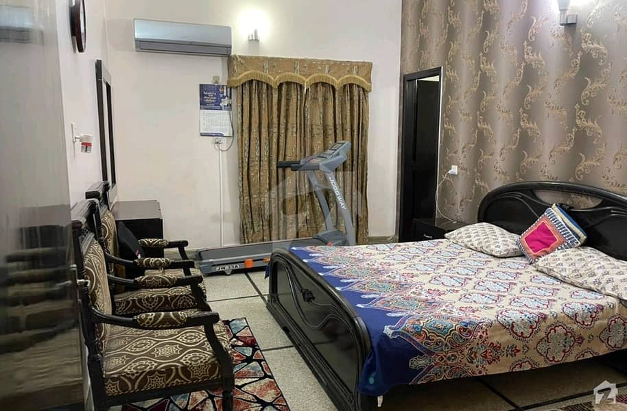گارڈن ٹاؤن - اورنگزیب بلاک گارڈن ٹاؤن لاہور میں 4 کمروں کا 1 کنال مکان 1.7 لاکھ میں کرایہ پر دستیاب ہے۔