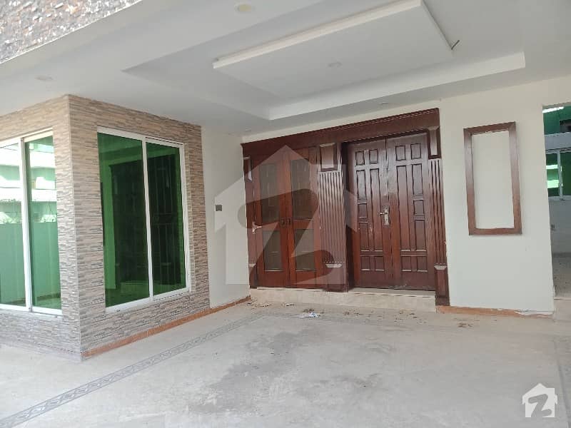 1800 Square Feet House For Rent In G-15/1