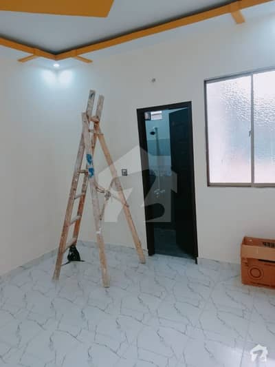 ناظم آباد - بلاک 5اے ناظم آباد کراچی میں 2 کمروں کا 3 مرلہ فلیٹ 42 لاکھ میں برائے فروخت۔
