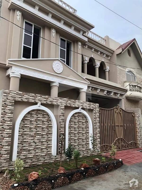 ارباب سبز علی خان ٹاؤن ایگزیکٹو لاجز ارباب سبز علی خان ٹاؤن ورسک روڈ پشاور میں 7 کمروں کا 7 مرلہ مکان 2.3 کروڑ میں برائے فروخت۔