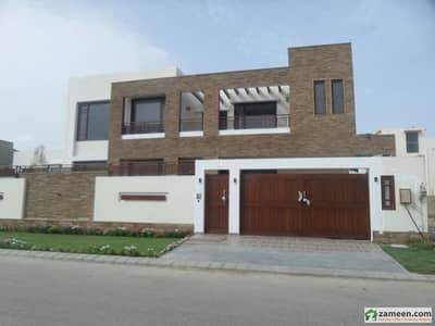Bungalow For Sale In Murtaza Commercial