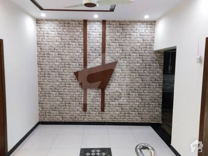 A 8 Marla House In Lahore Is On The Market For Rent