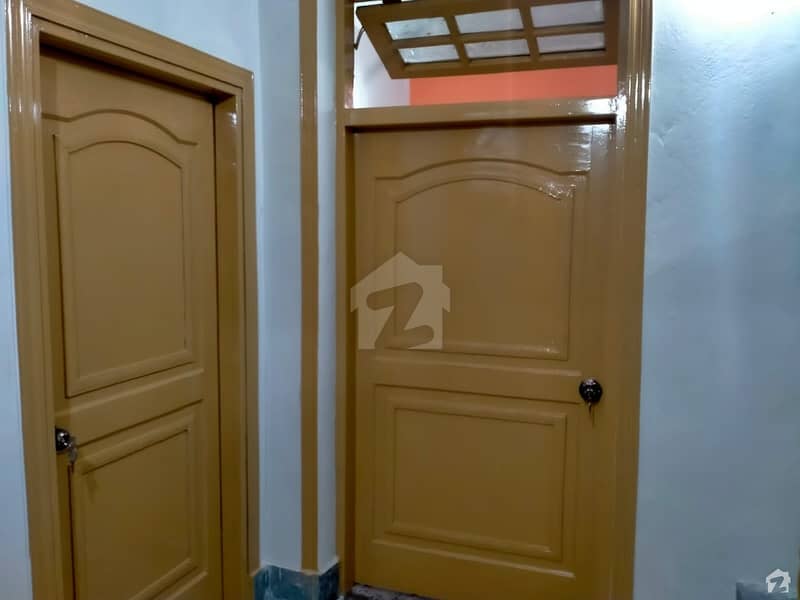 ورسک روڈ پشاور میں 4 کمروں کا 3 مرلہ مکان 60 لاکھ میں برائے فروخت۔