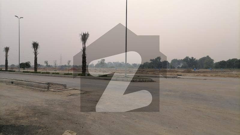 بحریہ آرچرڈ فیز 2 بحریہ آرچرڈ لاہور میں 5 مرلہ رہائشی پلاٹ 38 لاکھ میں برائے فروخت۔