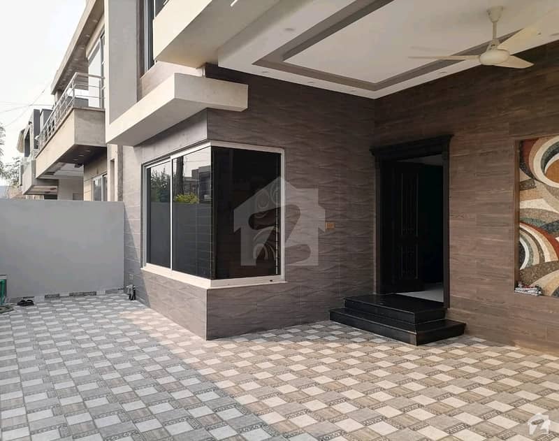 House Of 10 Marla In Raiwind Road For Sale